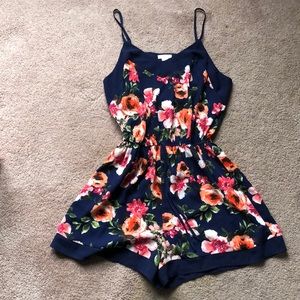 Super cute floral romper - perfect for summer!